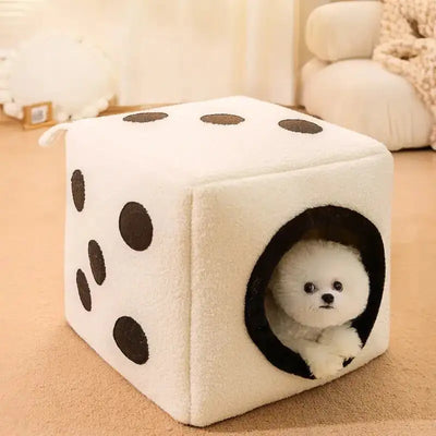 Warm Autumn Winter Closed Small House Kennel